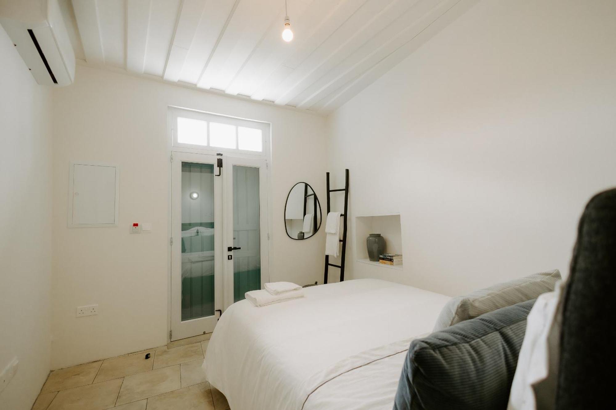 Smaragda'S Guest Rooms Limassol Eksteriør billede