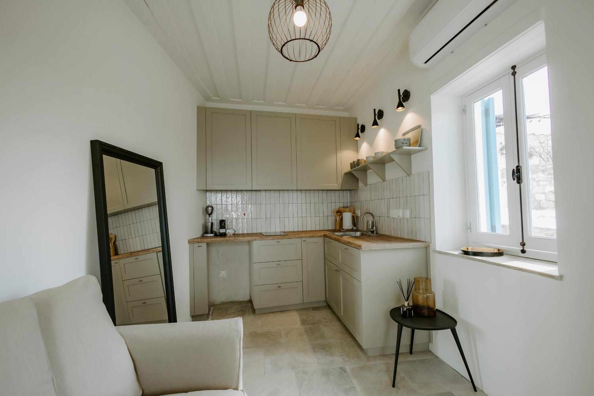 Smaragda'S Guest Rooms Limassol Eksteriør billede