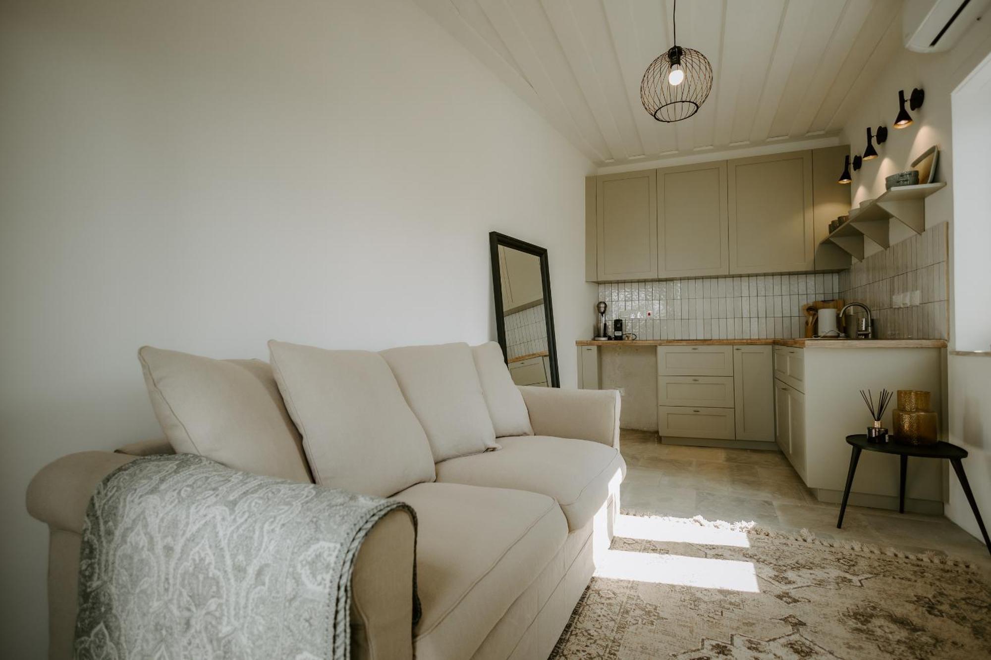 Smaragda'S Guest Rooms Limassol Eksteriør billede